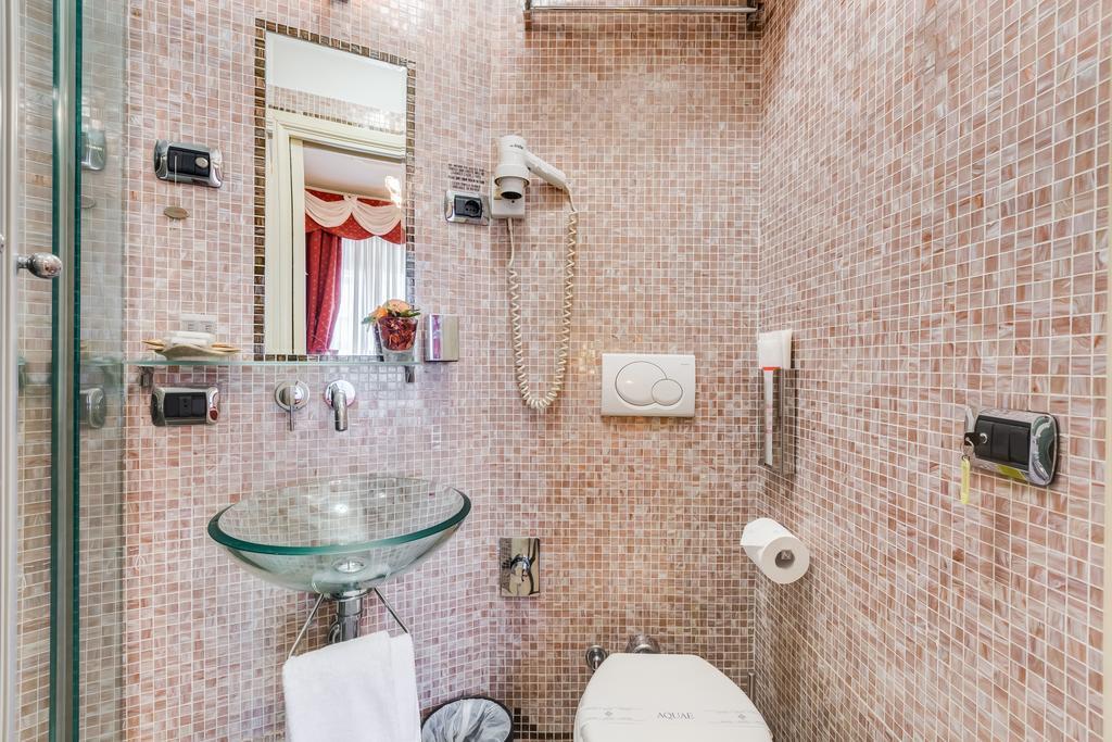 38 Viminale Street Hotel Rome Buitenkant foto