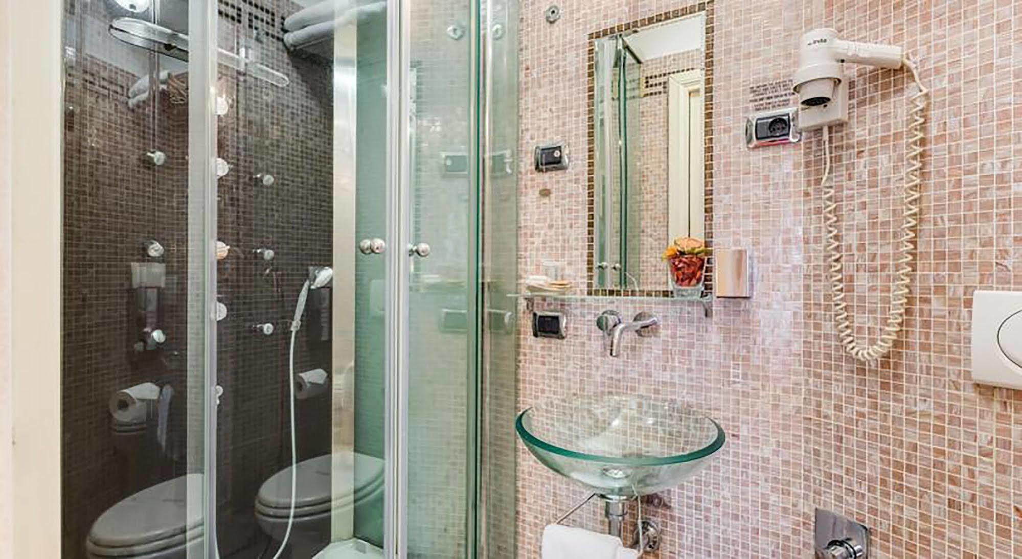38 Viminale Street Hotel Rome Buitenkant foto