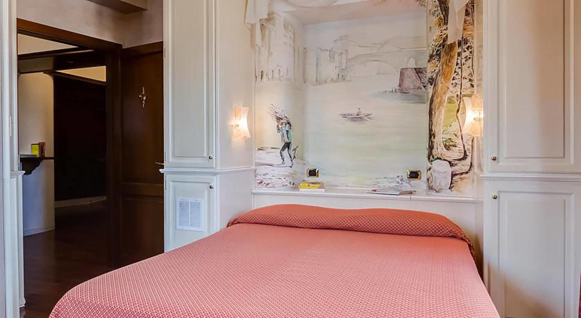 38 Viminale Street Hotel Rome Buitenkant foto